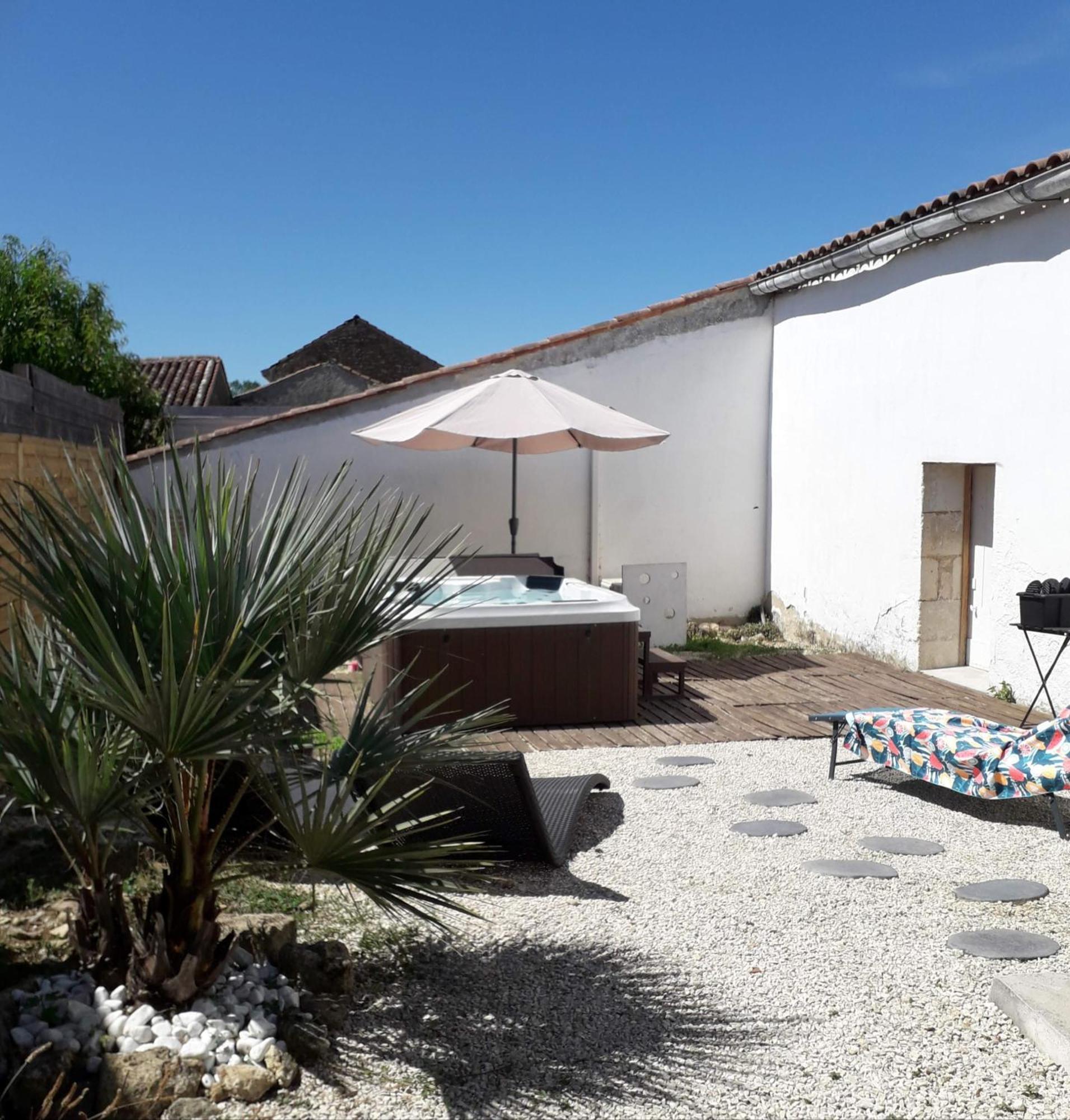 Hotel O Calme Brizambourg Esterno foto