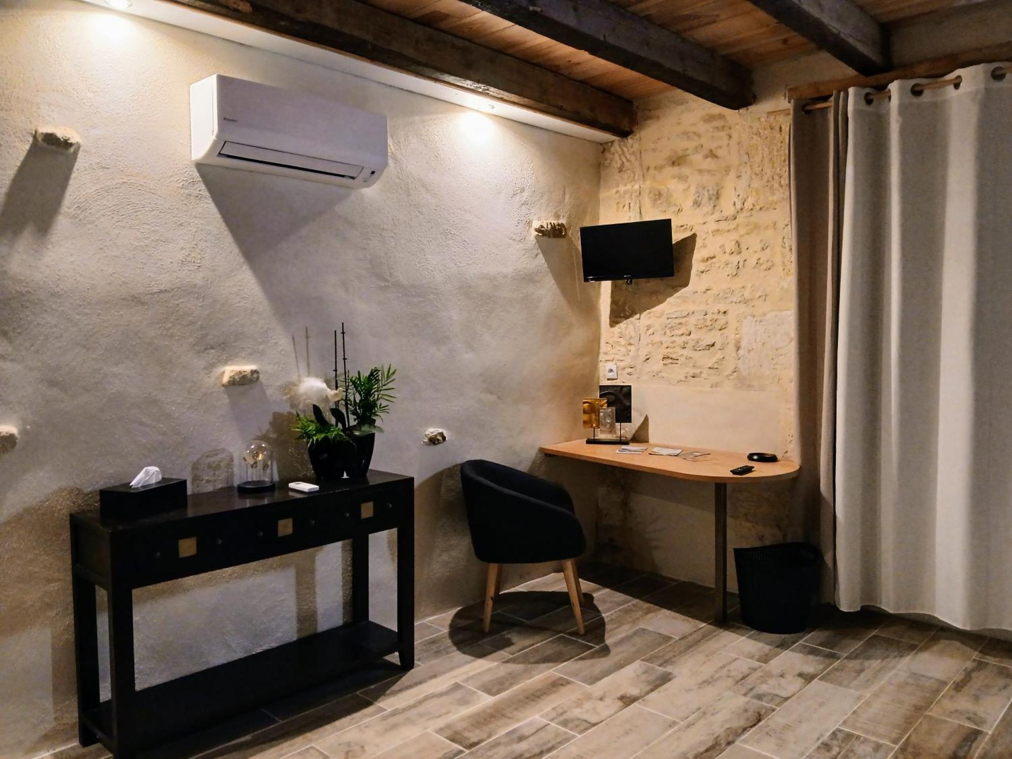 Hotel O Calme Brizambourg Esterno foto